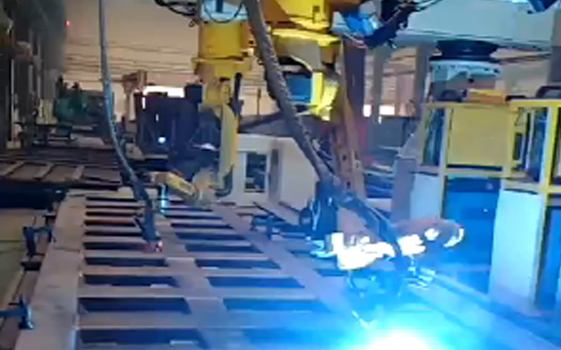 機(jī)器人焊接工件